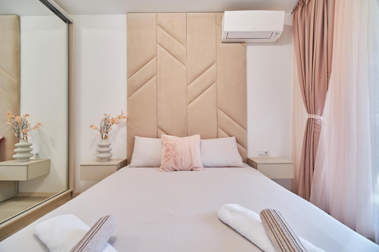 Mediterranea Complex - Luxury Apartment With Sea & Pool View! Varna Buitenkant foto