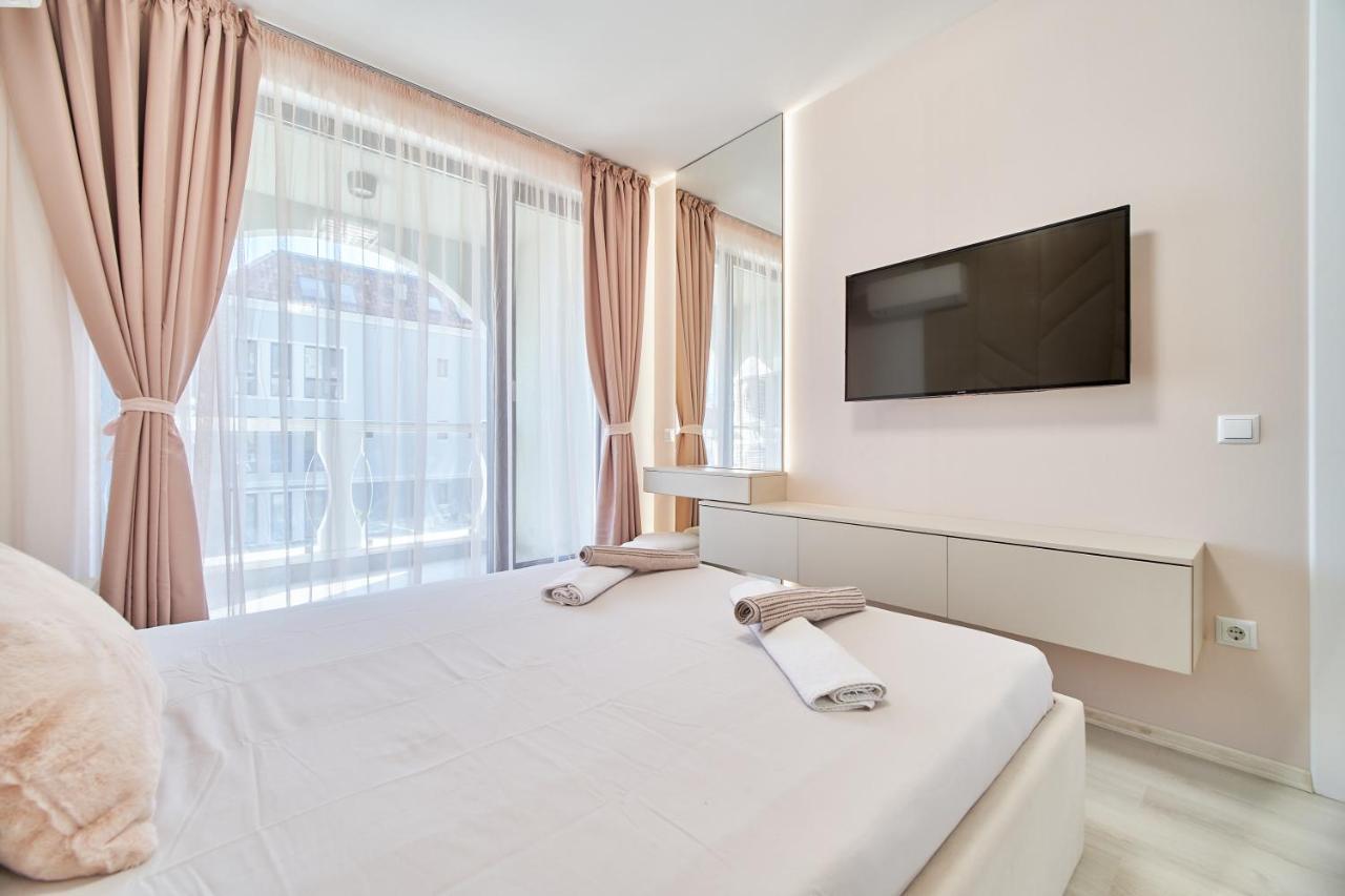 Mediterranea Complex - Luxury Apartment With Sea & Pool View! Varna Buitenkant foto