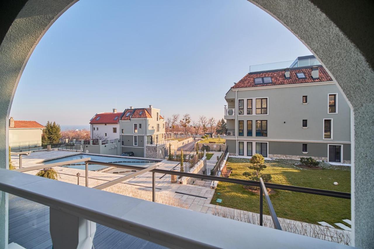 Mediterranea Complex - Luxury Apartment With Sea & Pool View! Varna Buitenkant foto