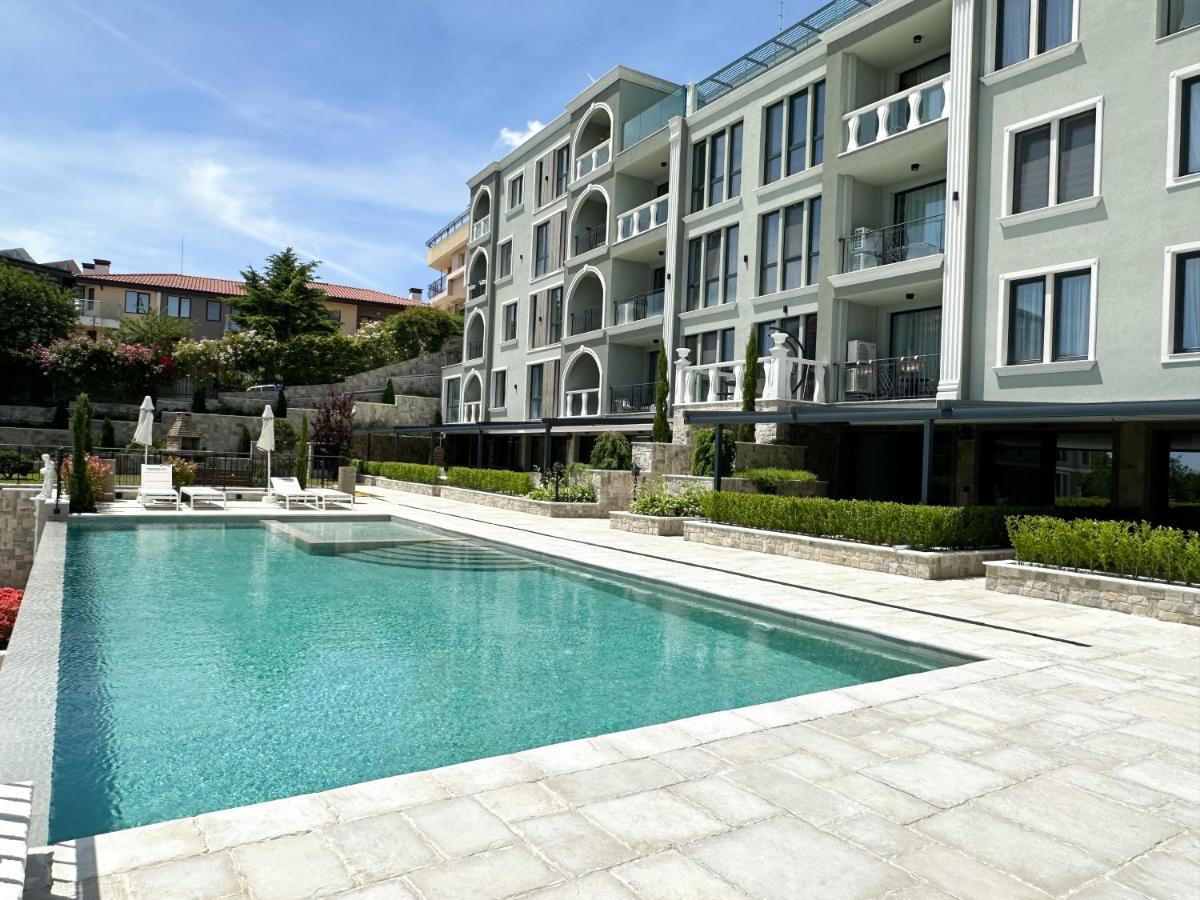 Mediterranea Complex - Luxury Apartment With Sea & Pool View! Varna Buitenkant foto